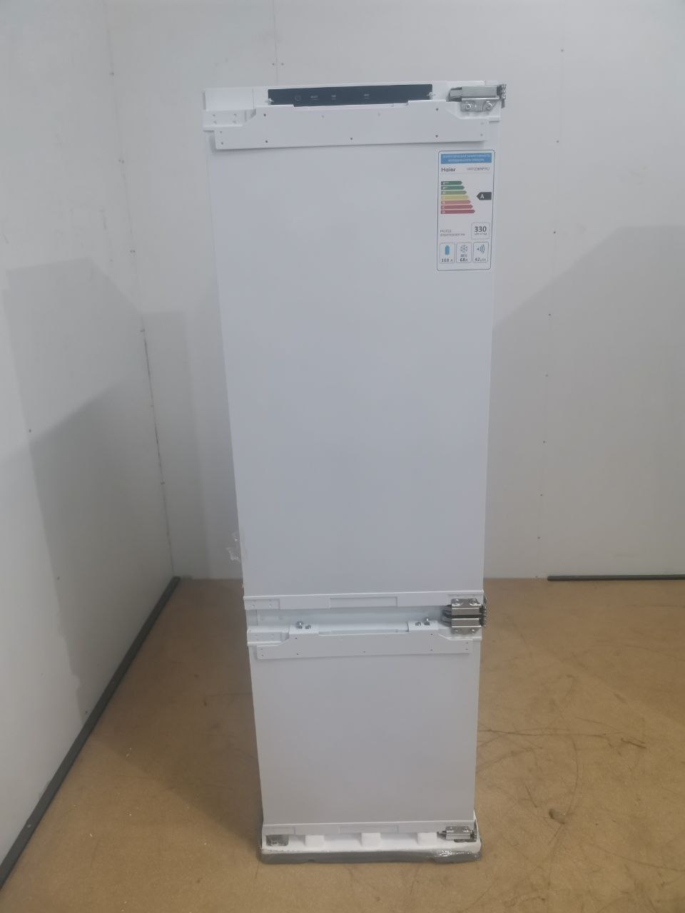 Встраиваемый холодильник Haier HRF236NFRU