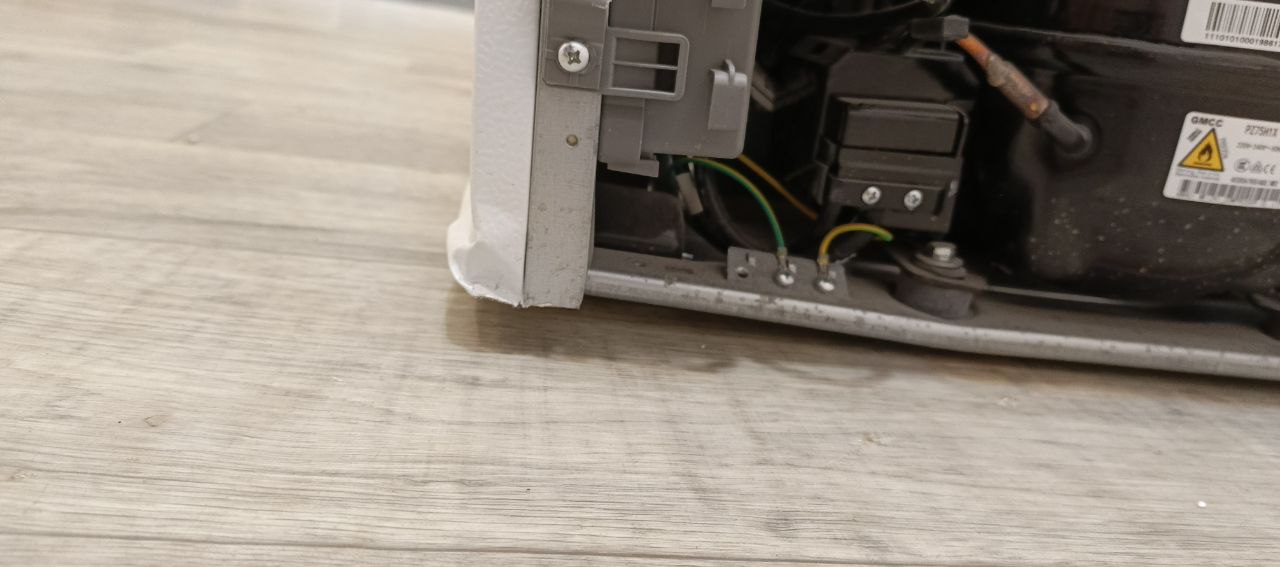 Холодильник отдельностоящий MIDEA MDRB424FGE01OE 