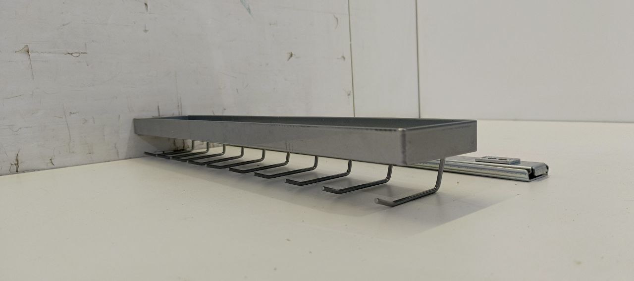 Держатель PELLY 18310011 выдвижной для галстуков и ремней 