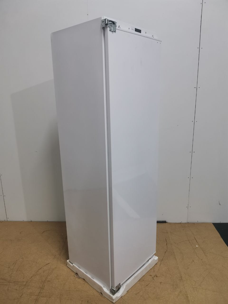 Встраиваемый холодильник KORTING KSI 1855 