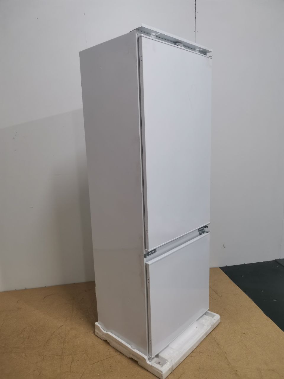 Встраиваемый холодильник Smeg C475VE