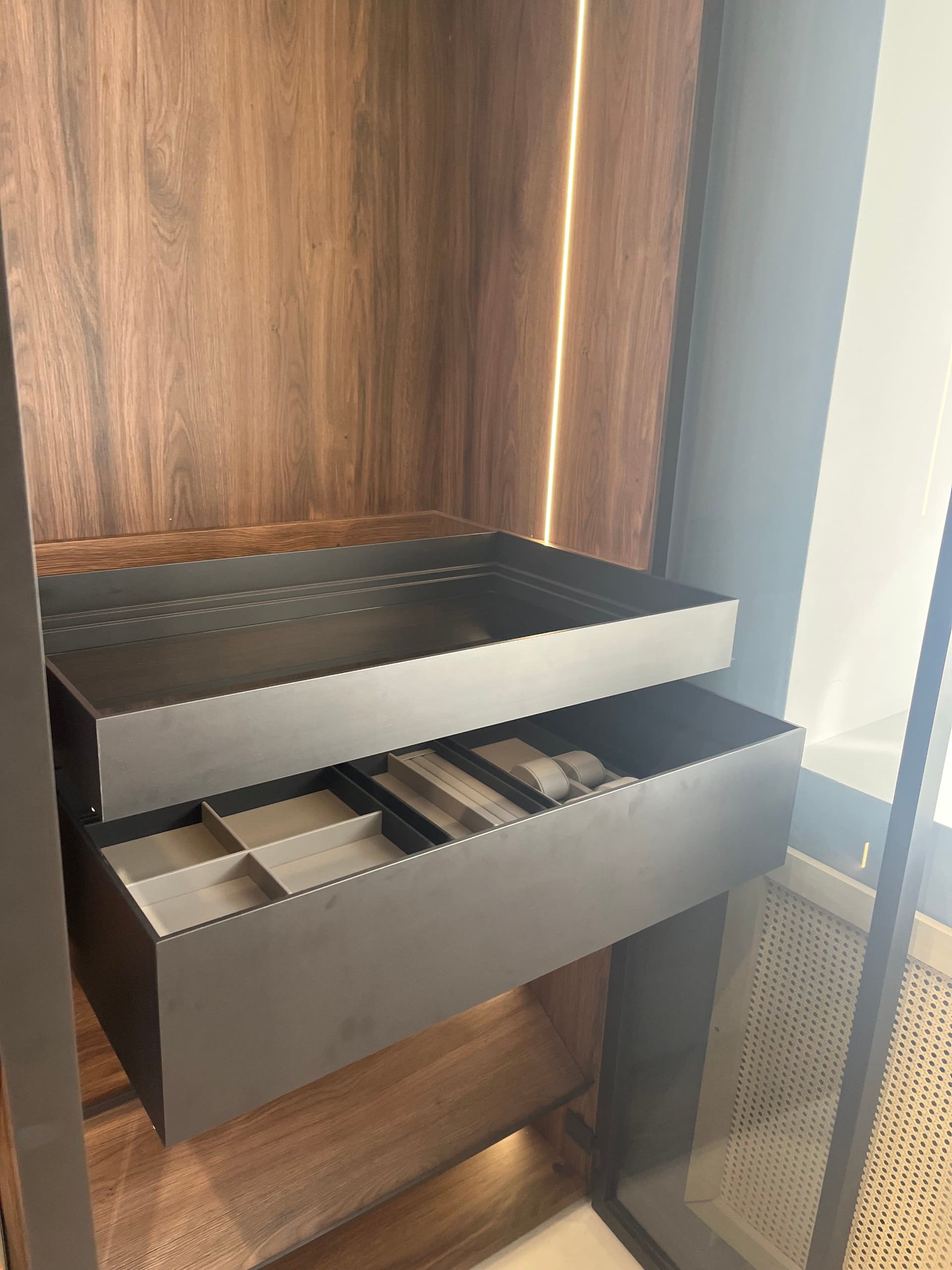 Система Stilos + шкаф 2-х дверный