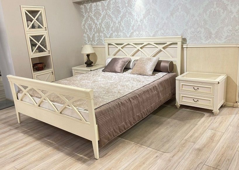 Кровать с тумбами Английская классика из шпона