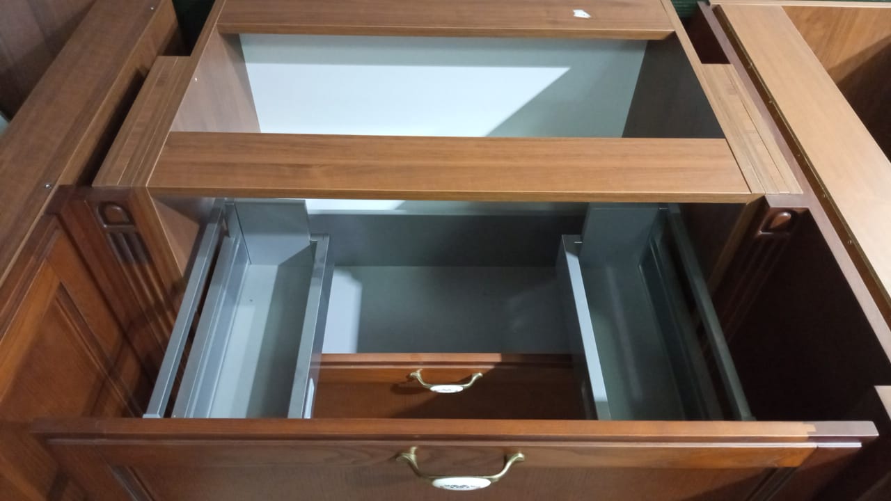 Кухонный гарнитур Массив Ясень