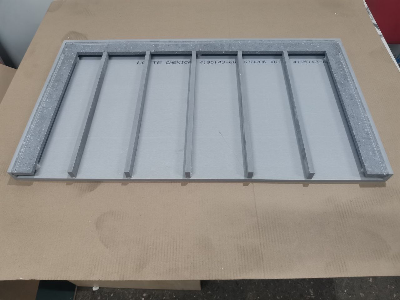 Столешница из ИК 0.900х0.500 (Н=40 мм)