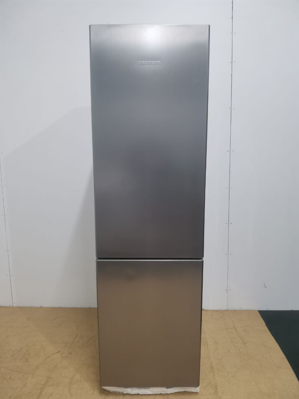 Отдельностоящий холодильник LIEBHERR CNsfd 5723