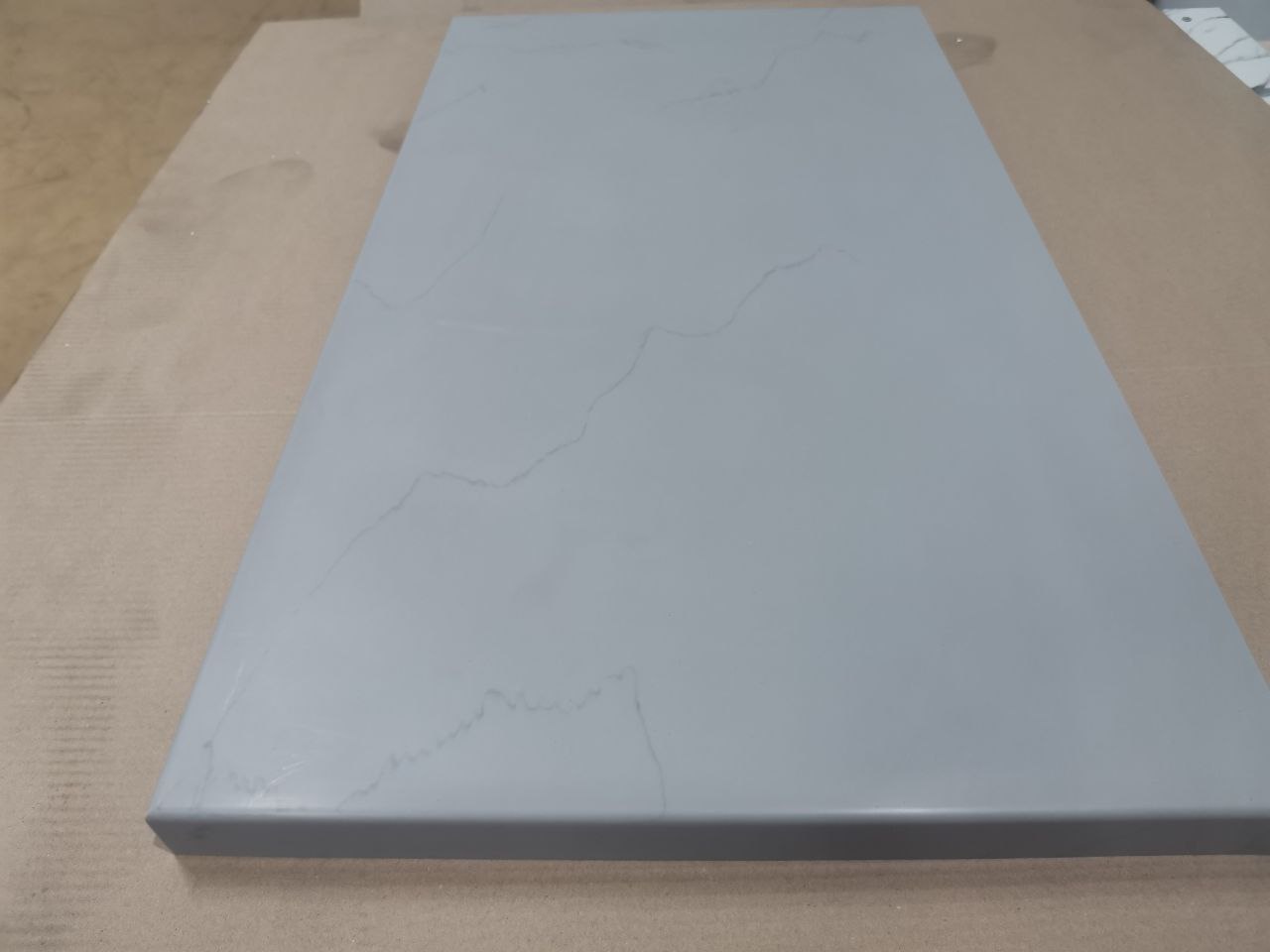 Столешница из ИК 0.900х0.500 (Н=40 мм)