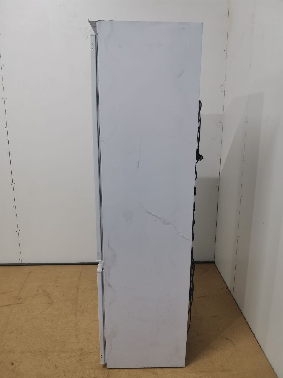 Встраиваемый холодильник Candy BCBF 192 F