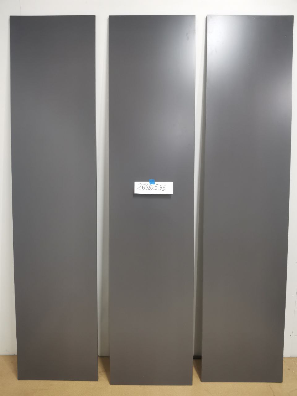 Отдельностоящие распашные двери (3 шт.)