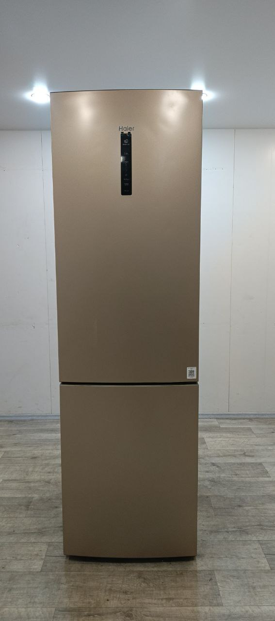 Отдельностоящий холодильник HAIER C4F640CGGU1 