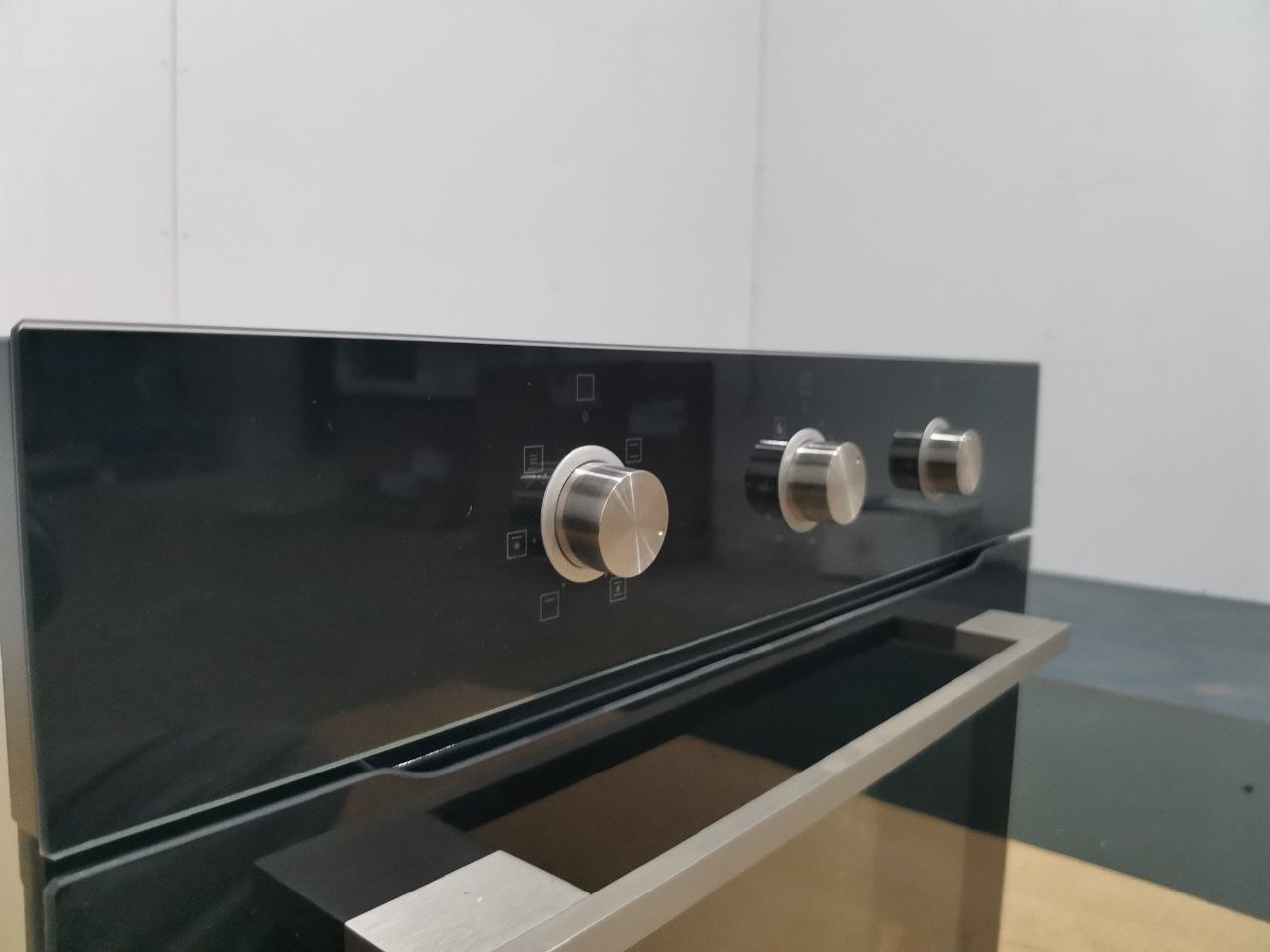 Встраиваемый духовой шкаф KRONA ARADEO 60 BL