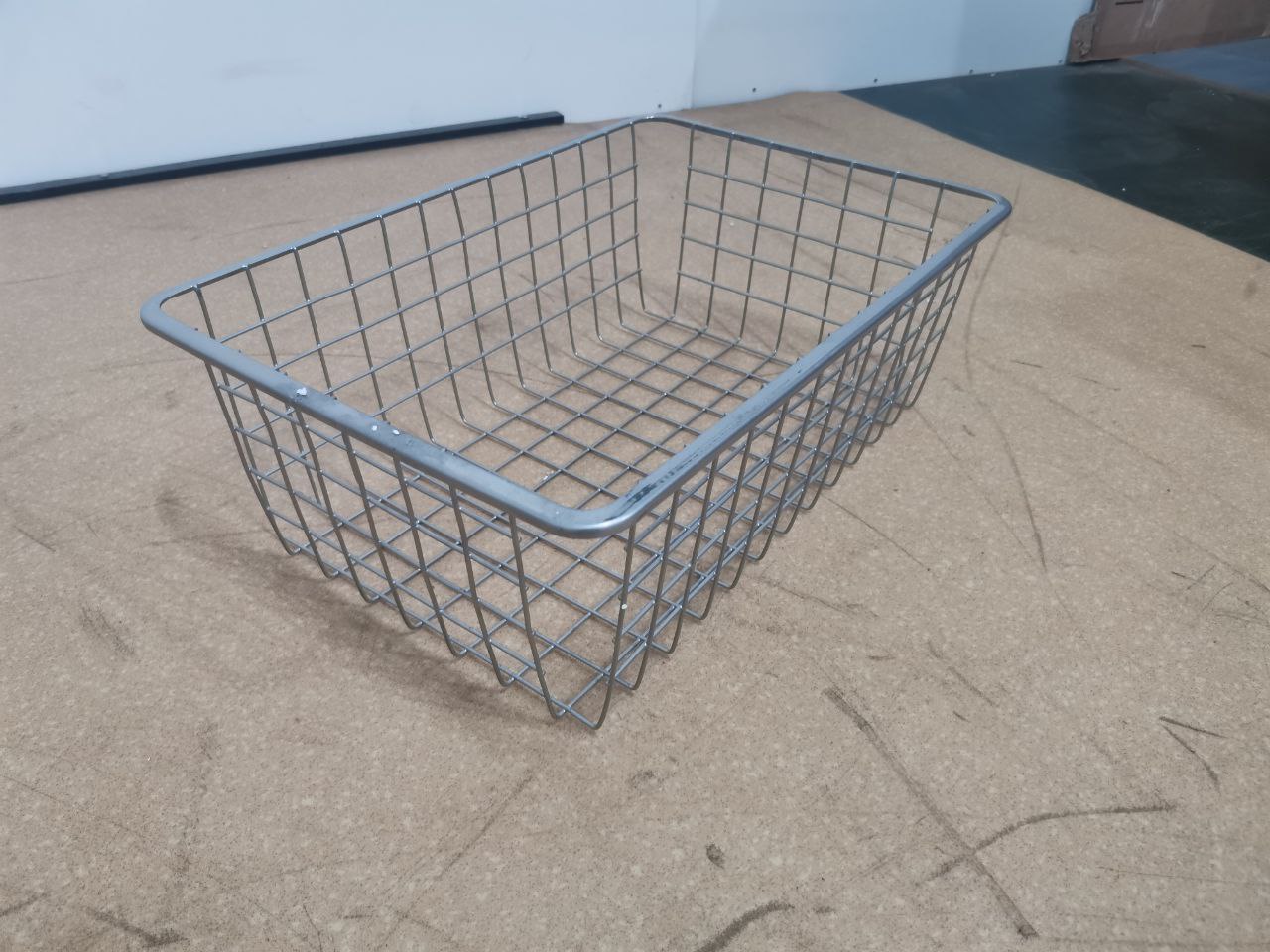 Корзина выдвижная для одежды PELLY 18330002 