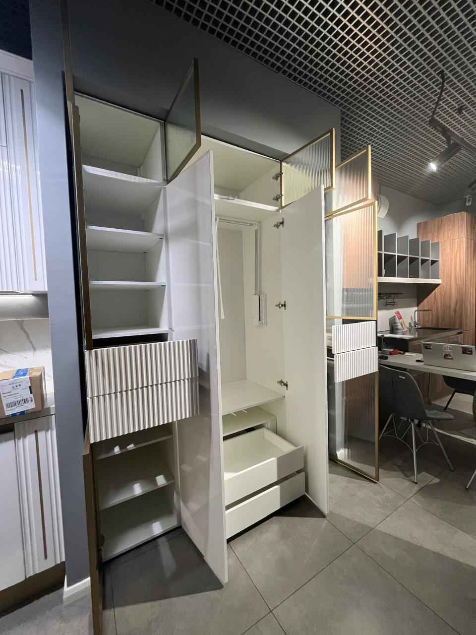 Шкаф модульный распашной Allure