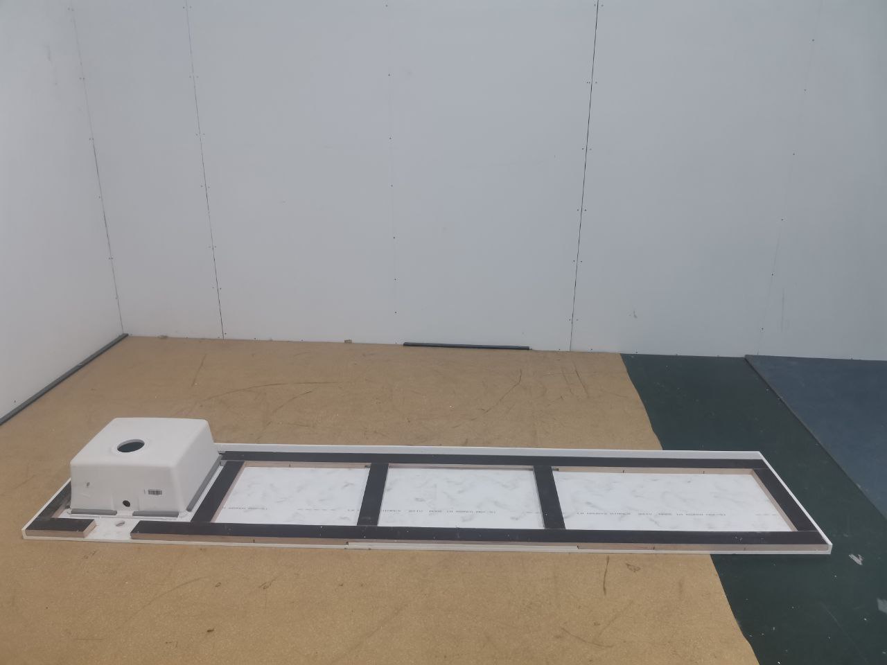 Столешница из искусственного камня (H=40 мм) (2.730x0.600)