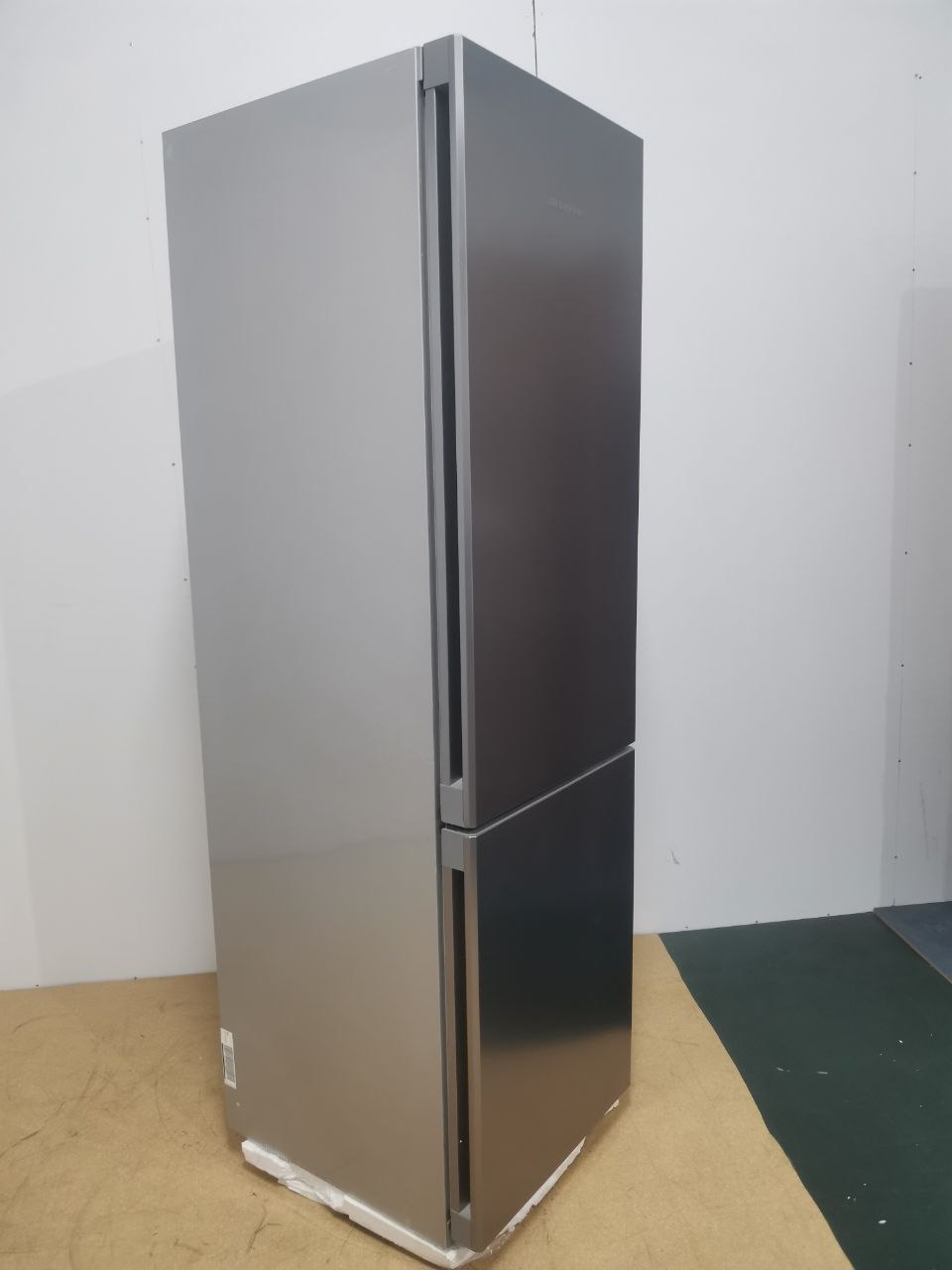 Отдельностоящий холодильник LIEBHERR CNsfd 5723