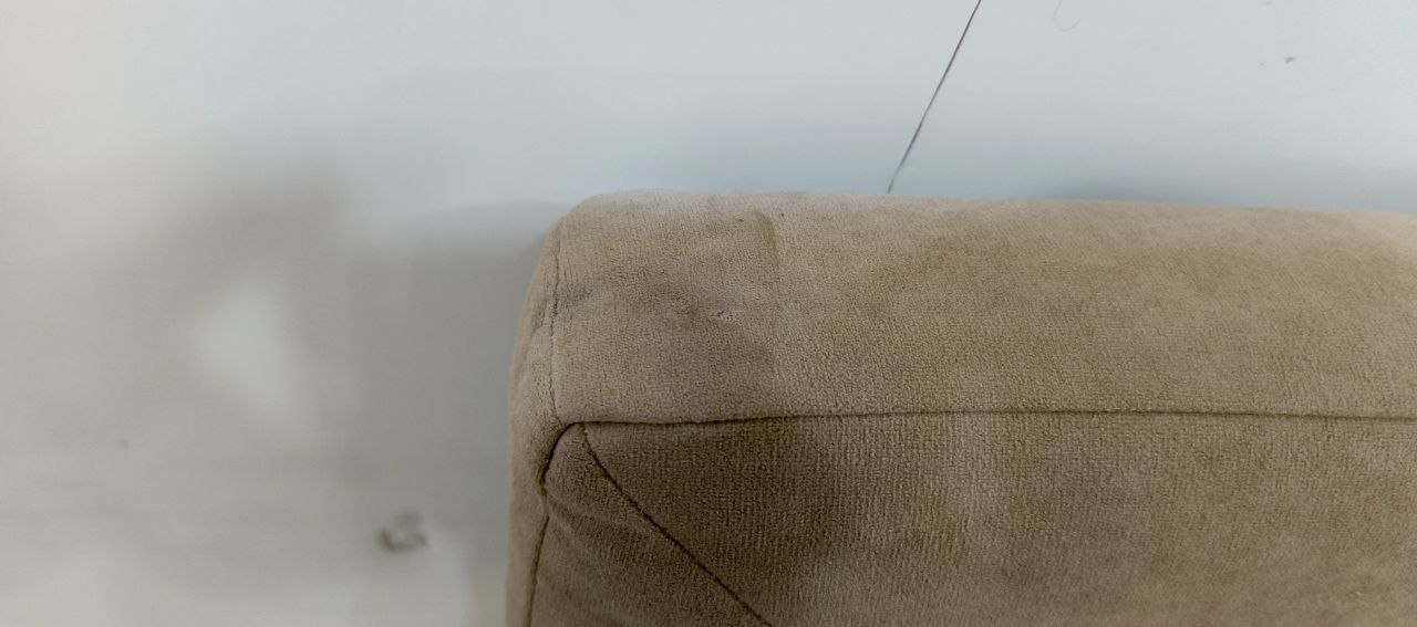 Изголовье кровати