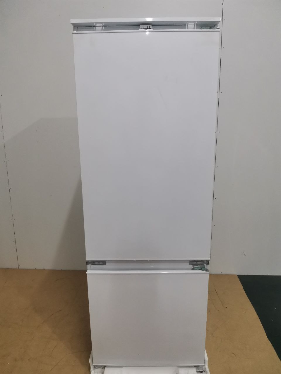 Встраиваемый холодильник Smeg C475VE