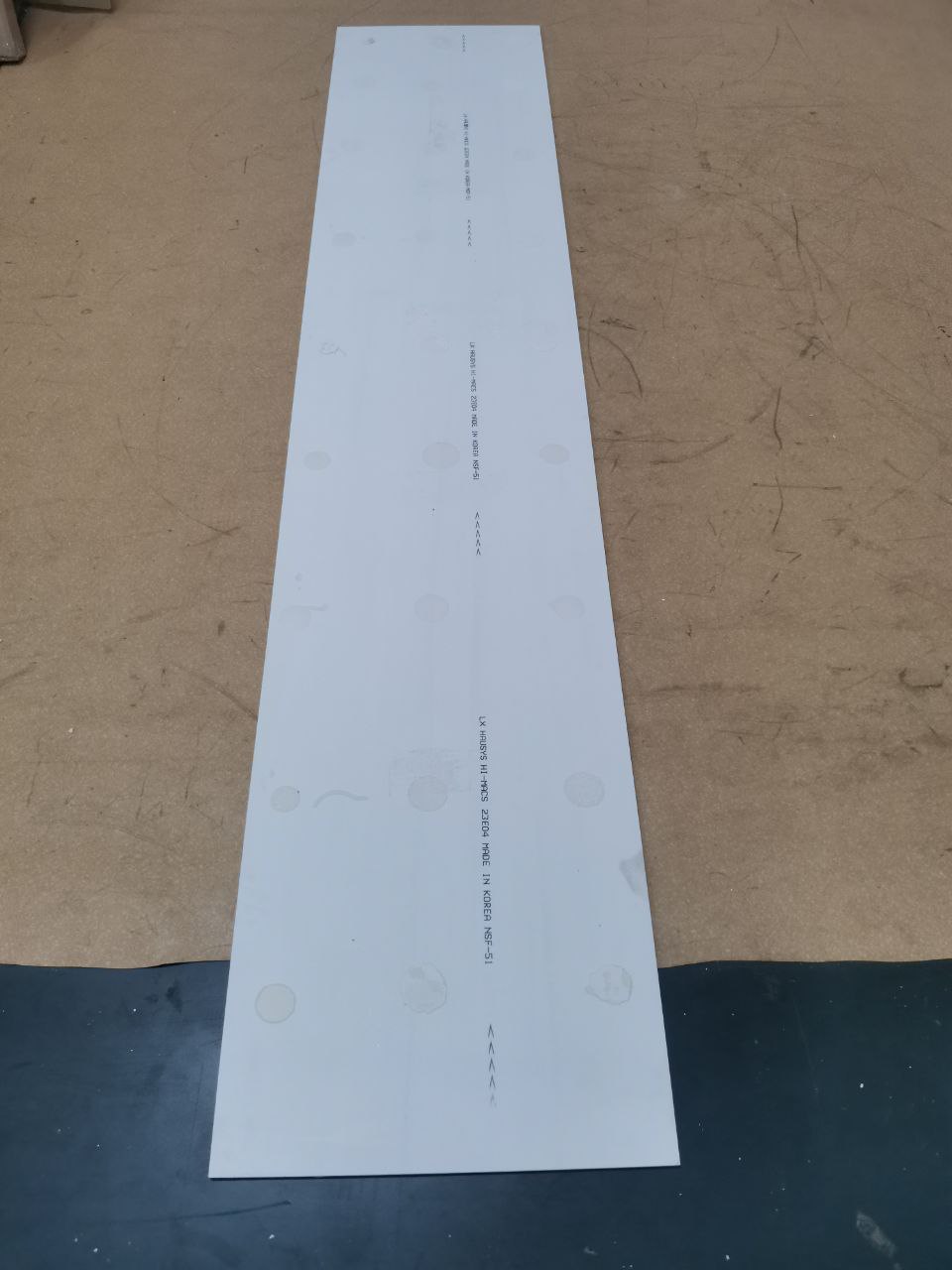 Стеновая панель из искусственного камня (H=15 мм) (2.770x0.560)