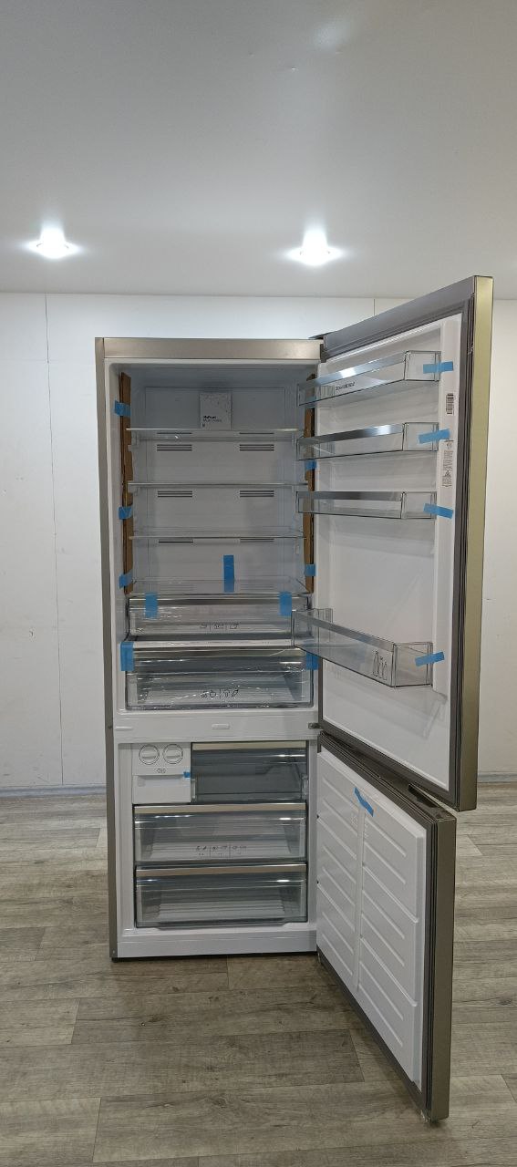 Холодильник Schaub Lorenz SLU S620X3E