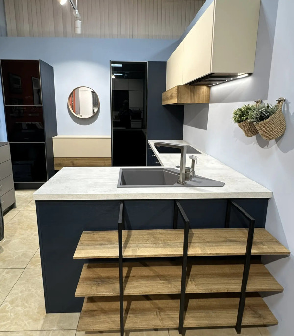 Кухонный гарнитур + Ливинг Феникс