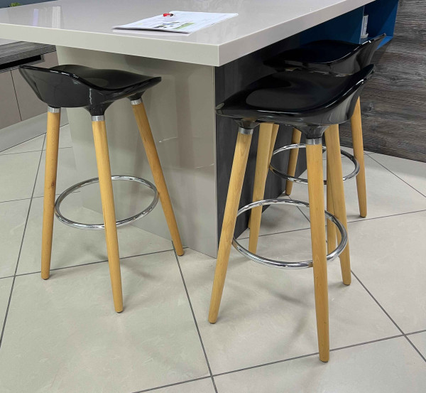 Набор из 3-х барных стульев Tucker