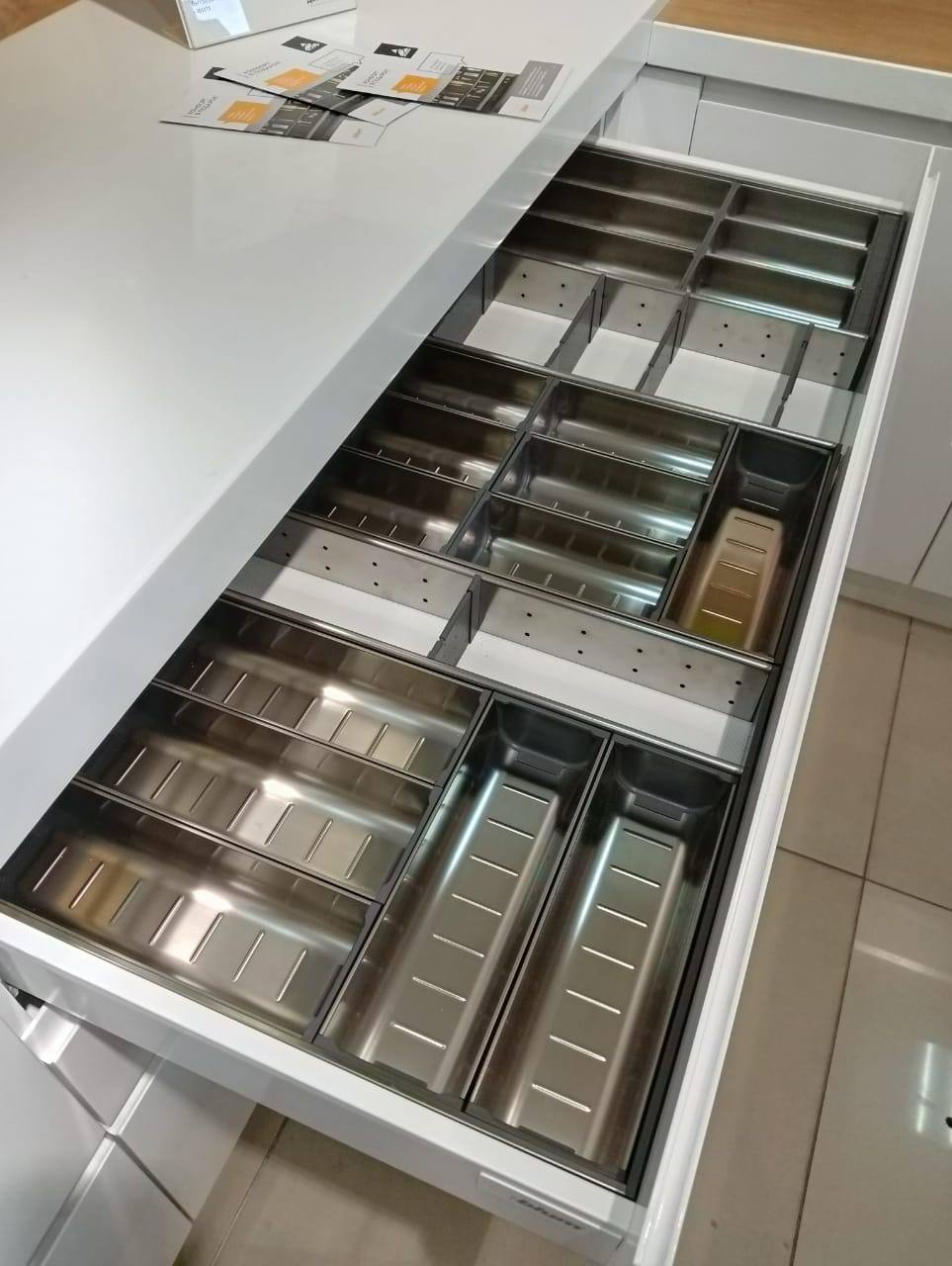 Кухонный гарнитур Эмаль