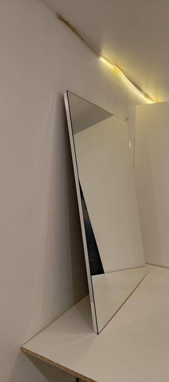 Зеркало 1.210*0.900