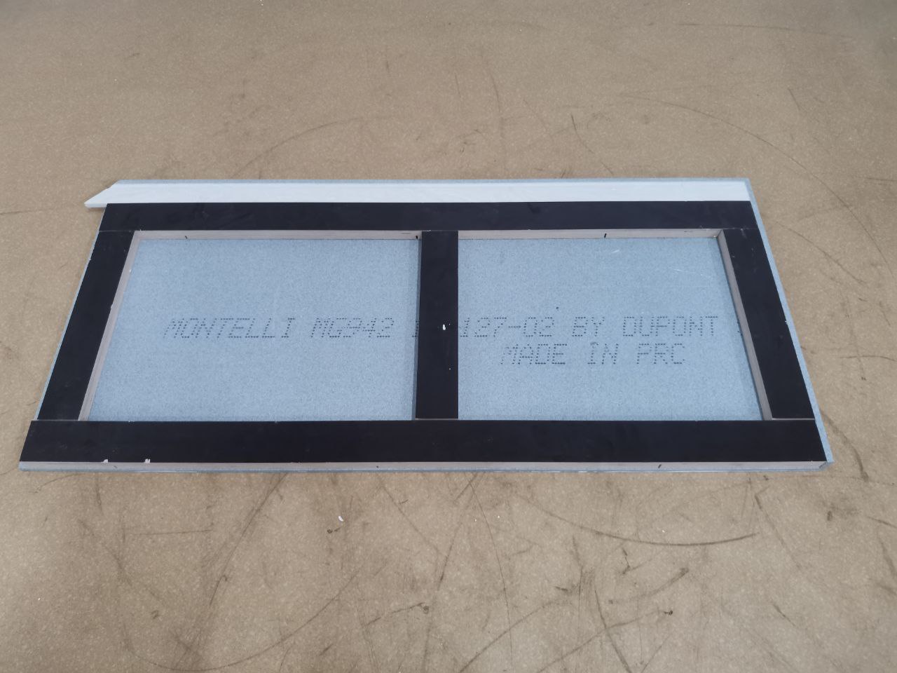 Столешница из искусственного камня 1.320х0.600 (H=40 мм)