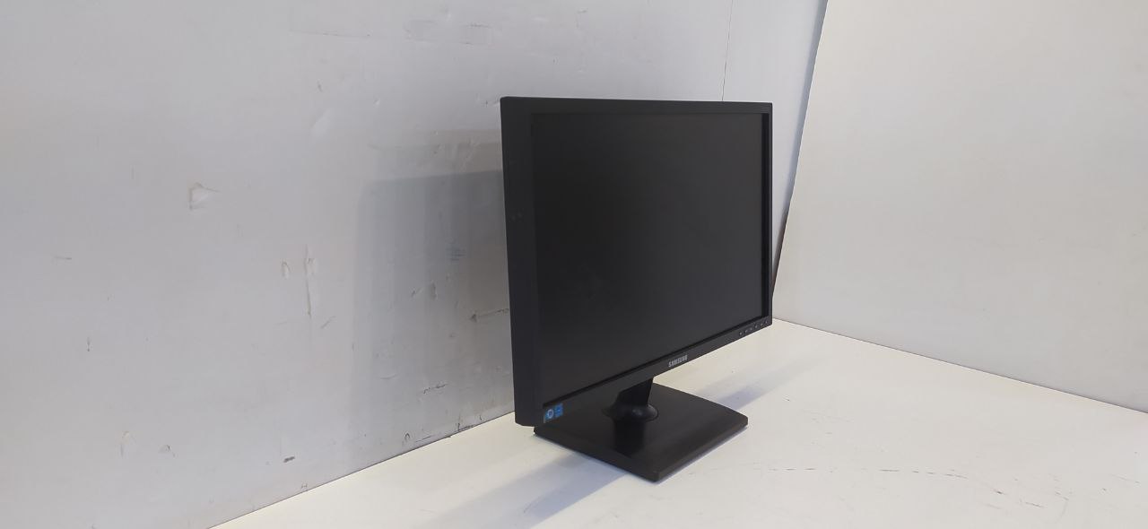 Монитор SAMSUNG LS22C20KBS 