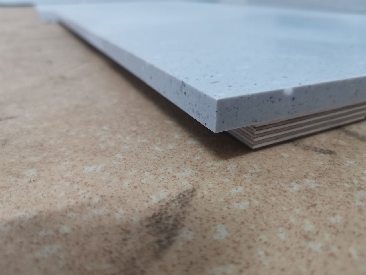 Столешница из ИК 1.234х0.600 (Н=25 мм)