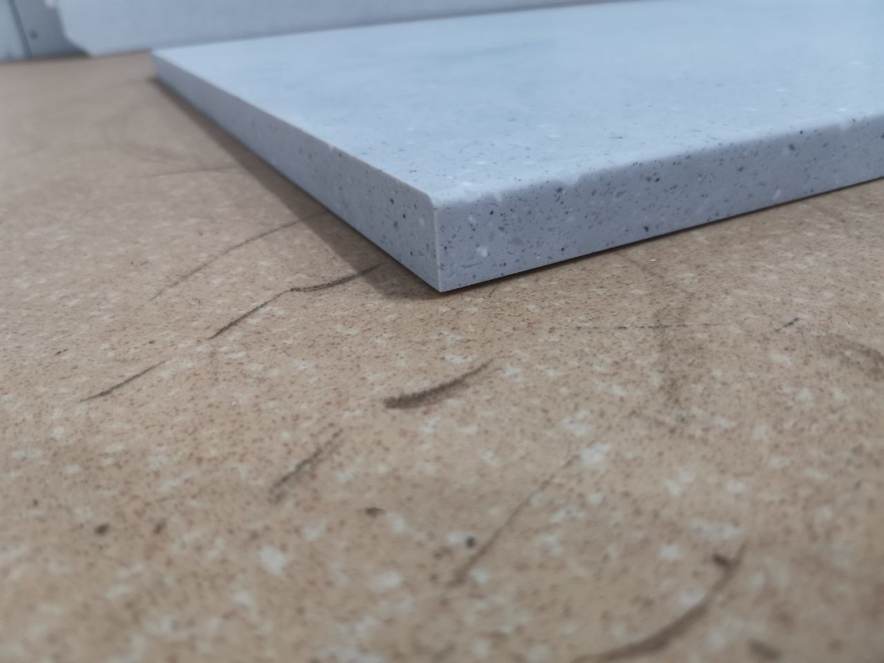 Столешница из ИК 1.234х0.600 (Н=25 мм)