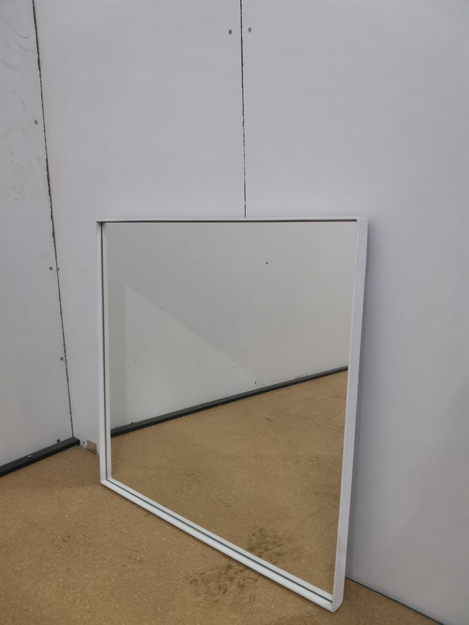 Зеркало BAJJO 610х610 с подсветкой 