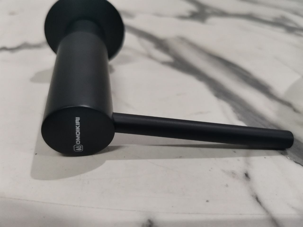 Дозатор OMOIKIRI 4995026 OM-02-GB 