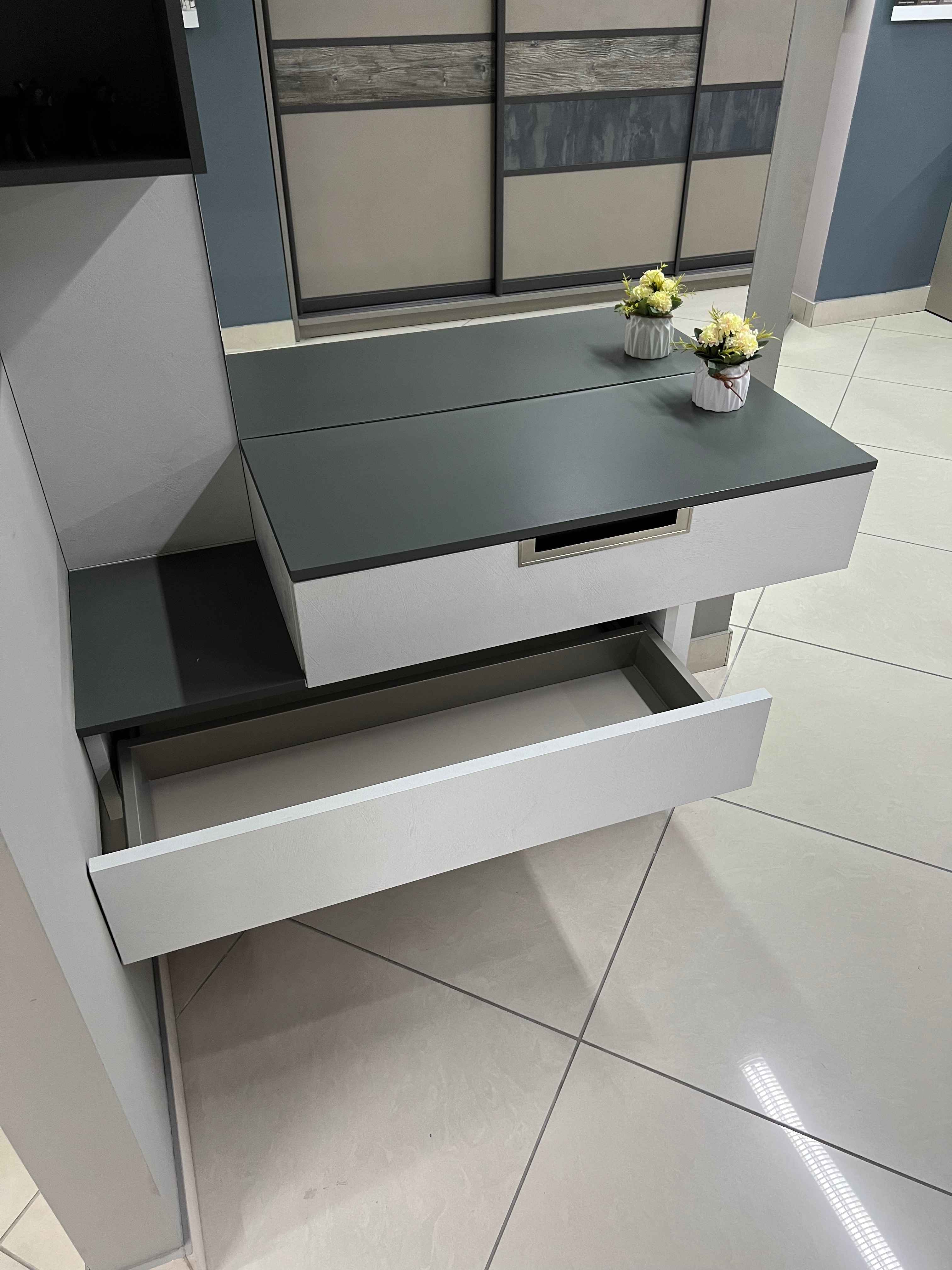 Прихожая + гардеробная Spark