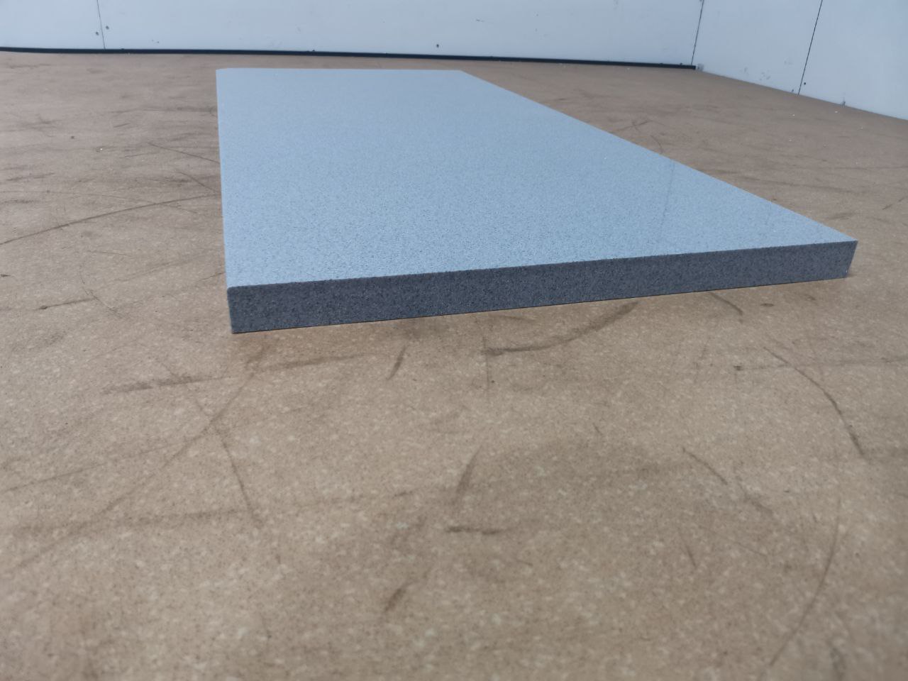 Столешница из искусственного камня 1.320х0.600 (H=40 мм)