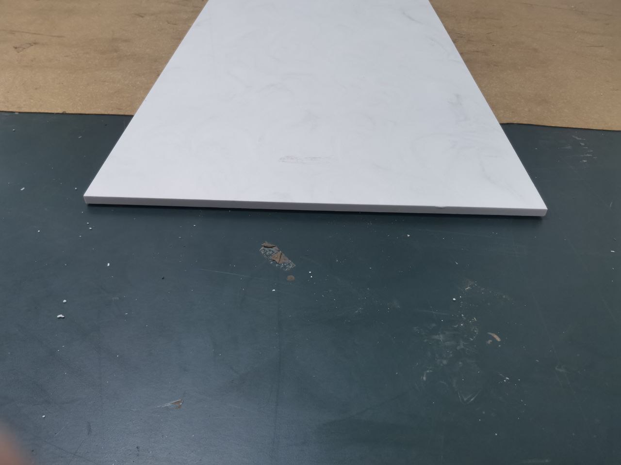 Стеновая панель из искусственного камня (H=15 мм) (2.770x0.560)