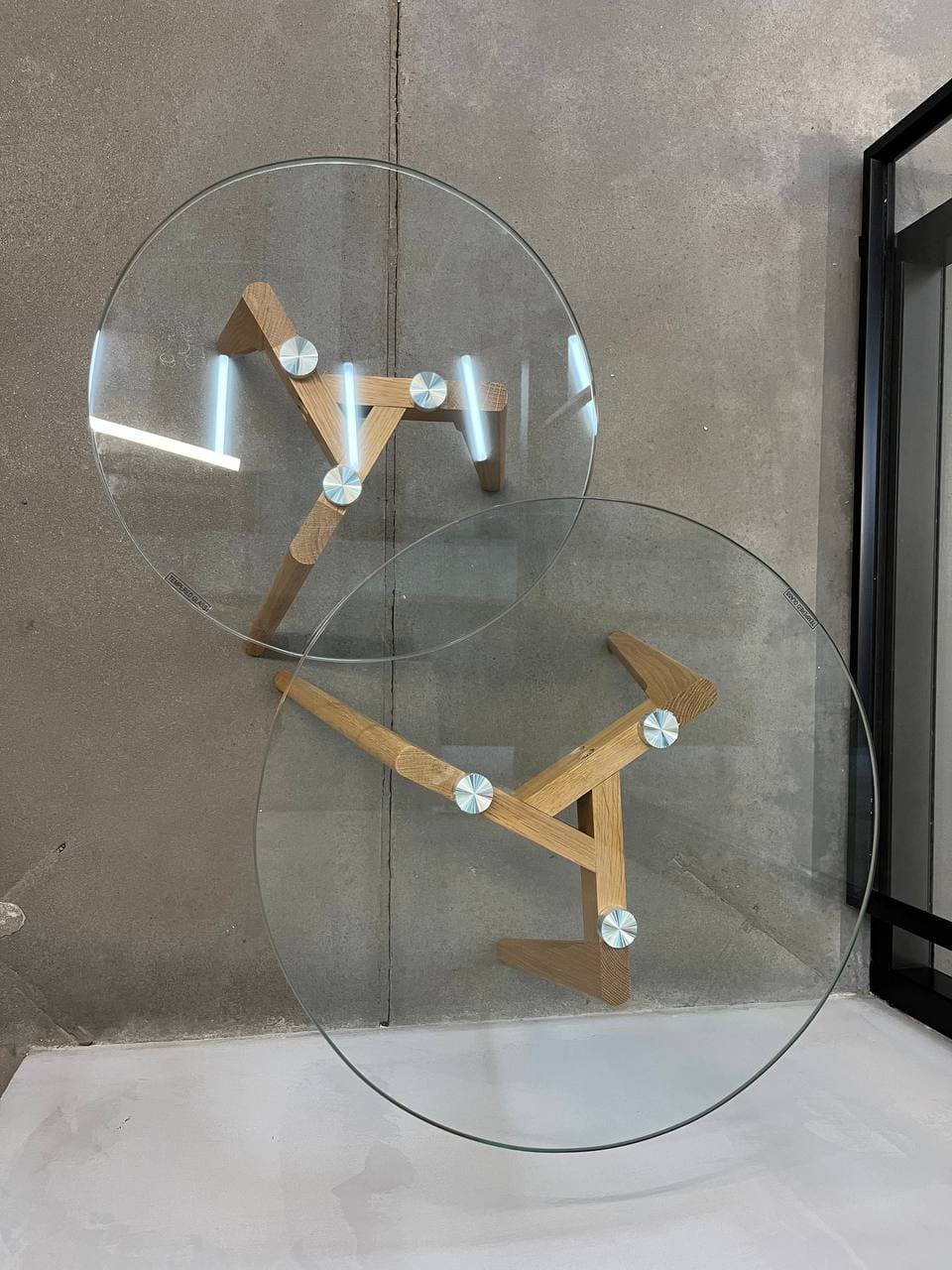 Комплект 2-х журнальных столов SIGNAL