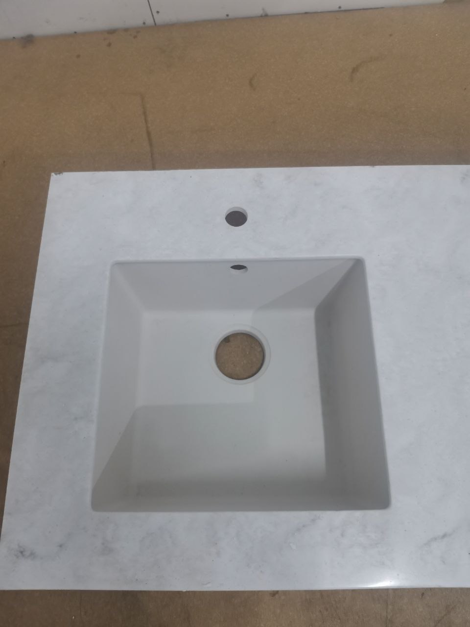 Столешница из искусственного камня (H=40 мм) (2.730x0.600)