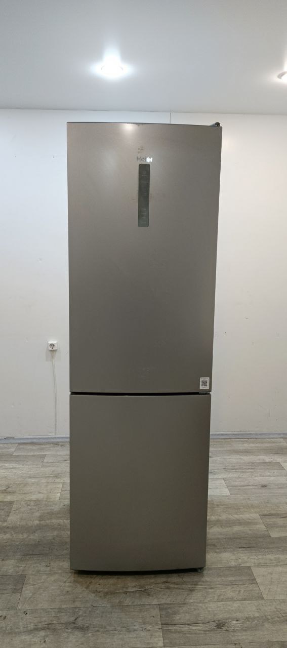 Отдельностоящий холодильник HAIER CEF535ASD 