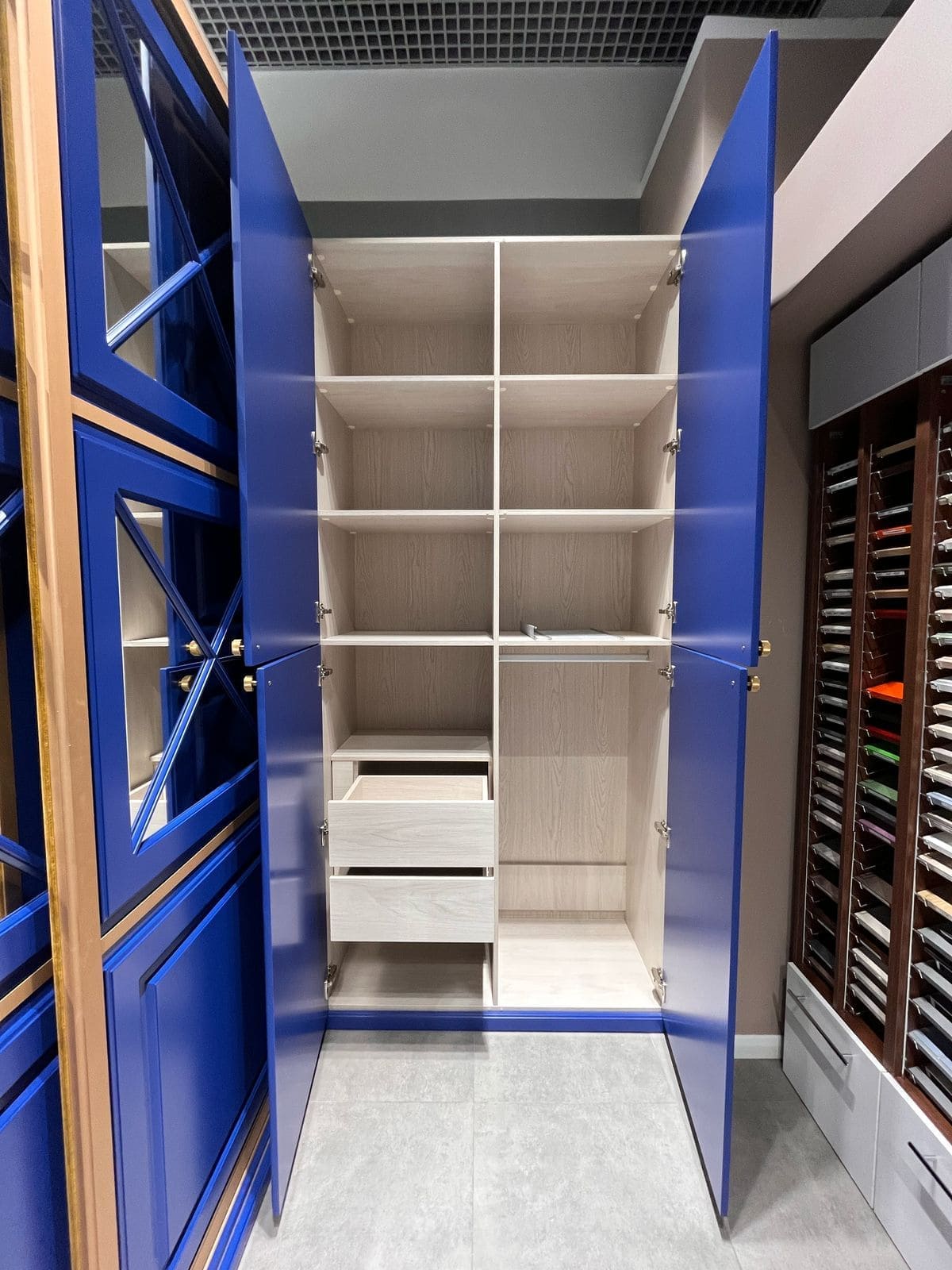 Шкаф-купе угловой Nicolle