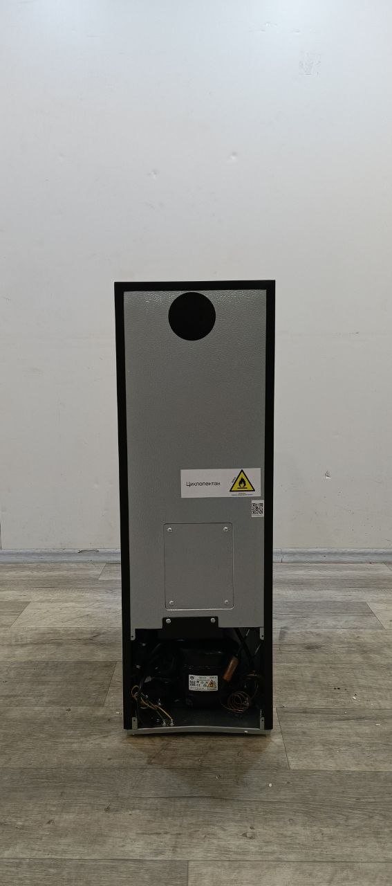 Винный шкаф KUPPERSBERG RSW 81 