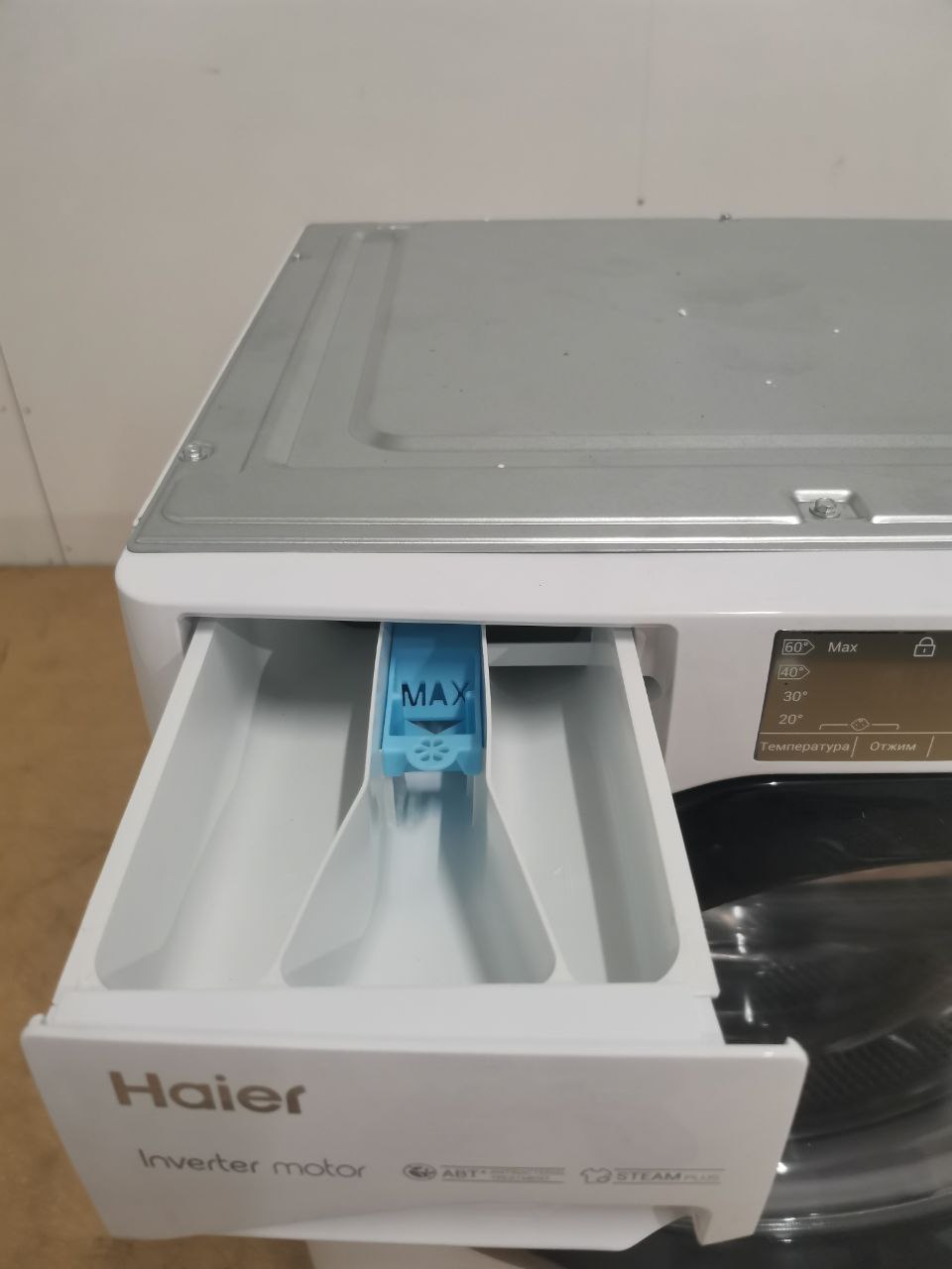 Встраиваемая стиральная машина HAIER HWQ90B416FWB 