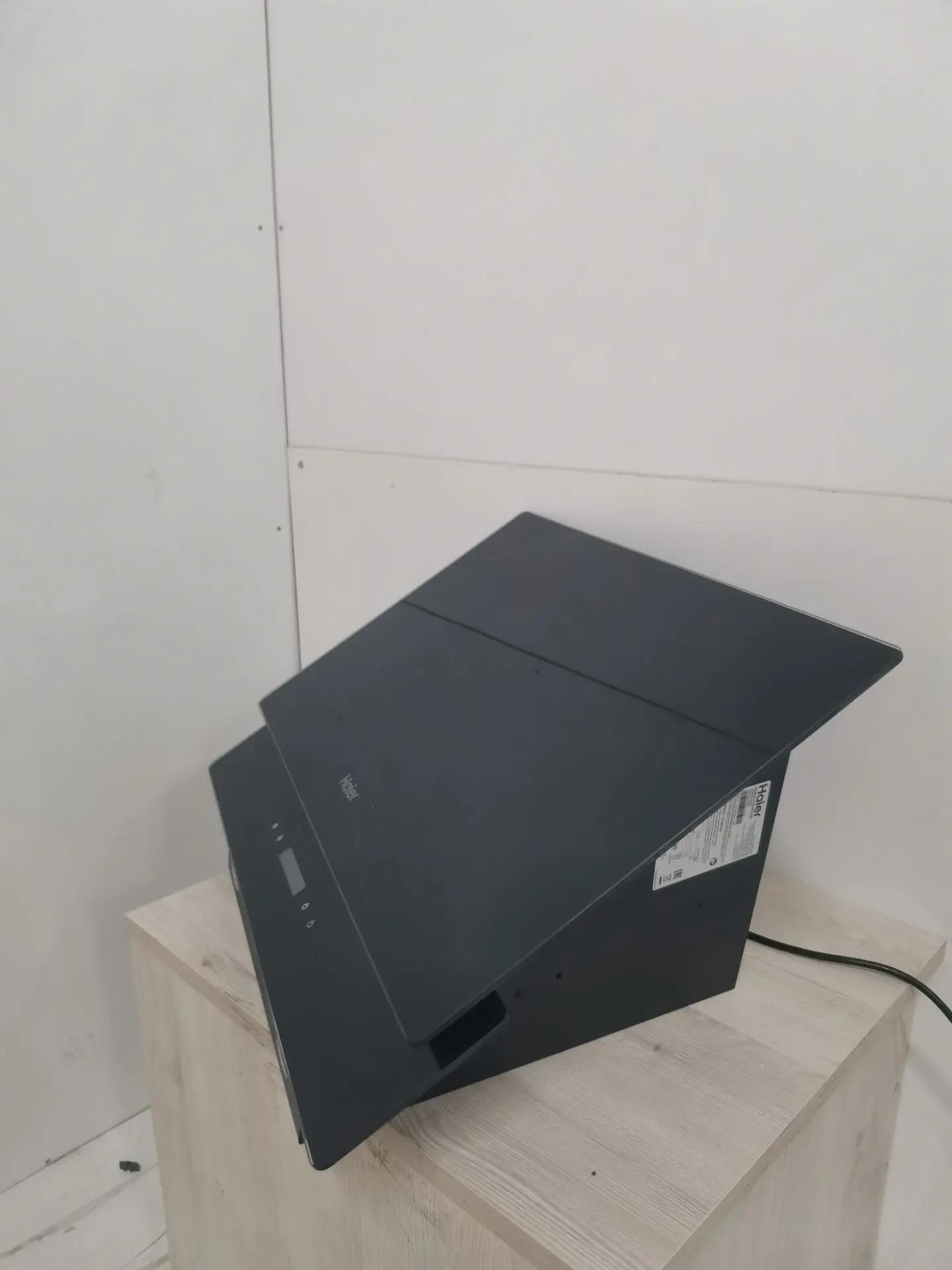 Вытяжка HAIER HVX W672GB 