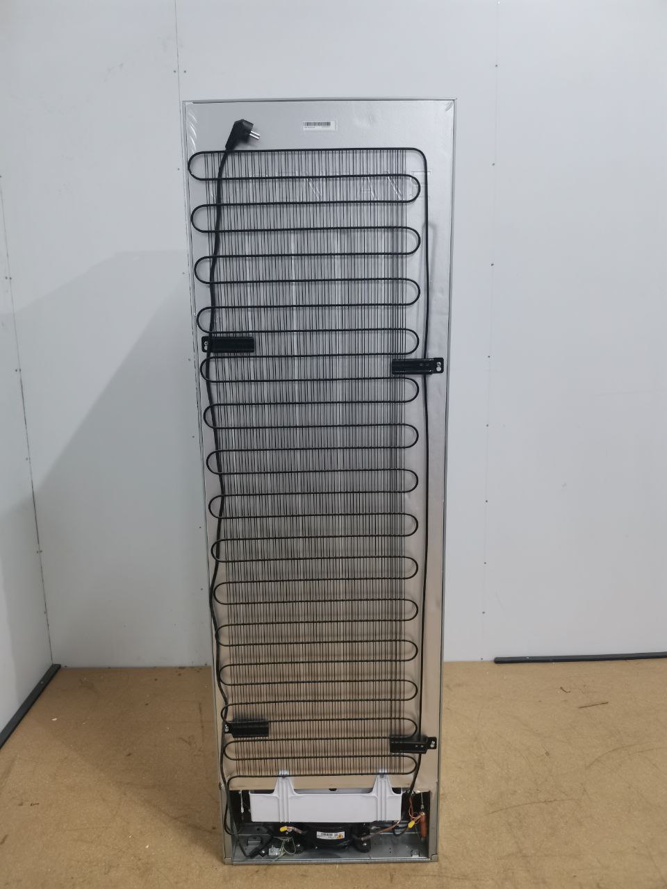 Встраиваемый холодильник HAIER HBW5518ERU